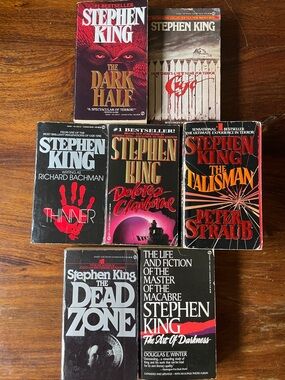 7 Stephen King Vintage paperbacks
Cujo Dark Half Thinner Talisman Dead Zone